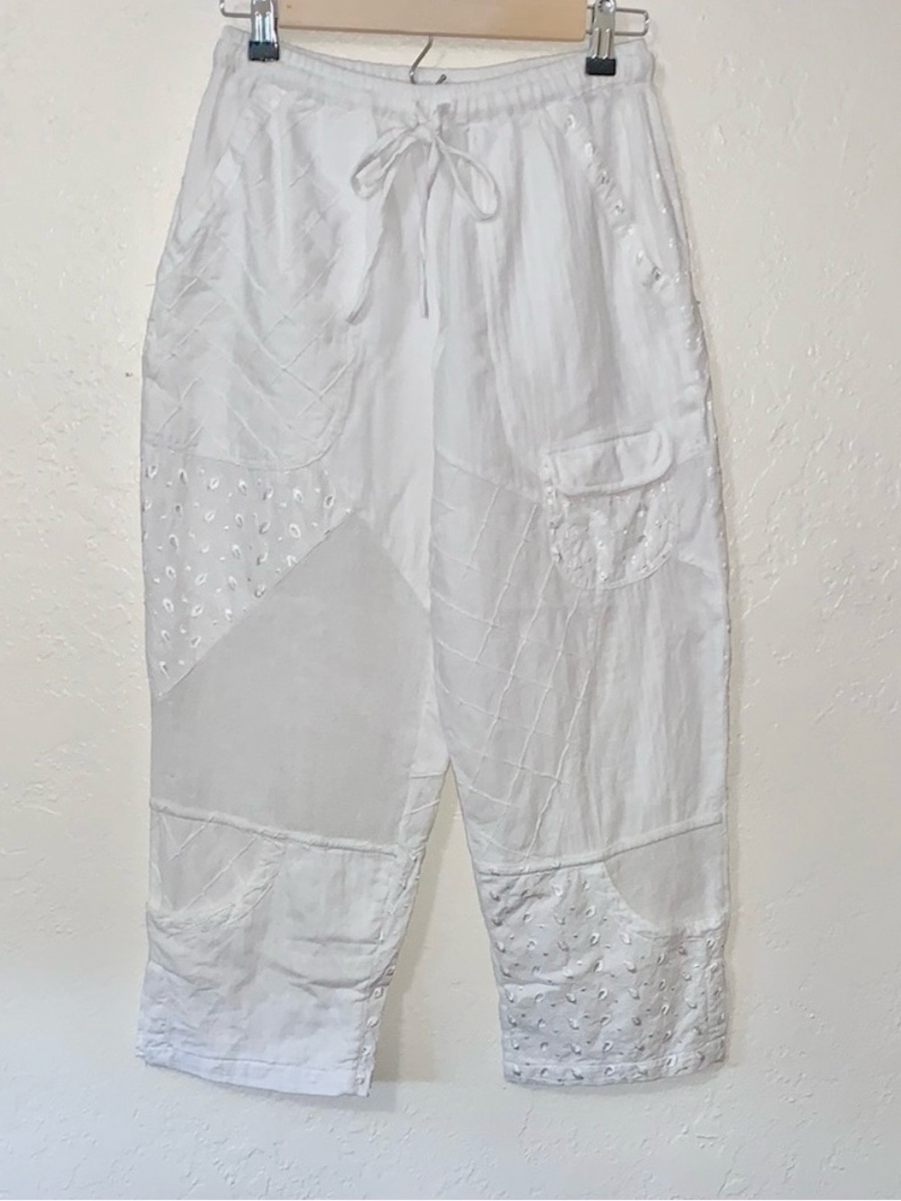Vintage 90s Sacred Threads Capri Pants White Patchwork Eyelet Cotton Medium